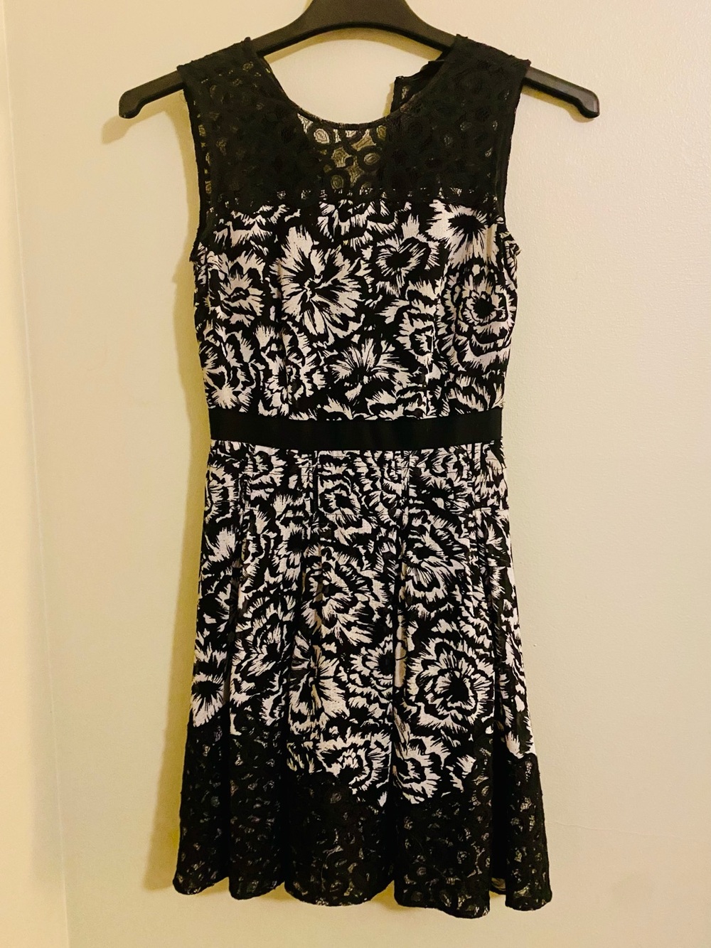 WHBM Black & White Floral Lace Fit-and-Flare Dress